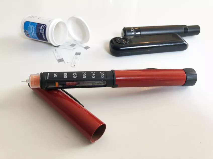 Teststickor, blodsockermätare och insulinspruta